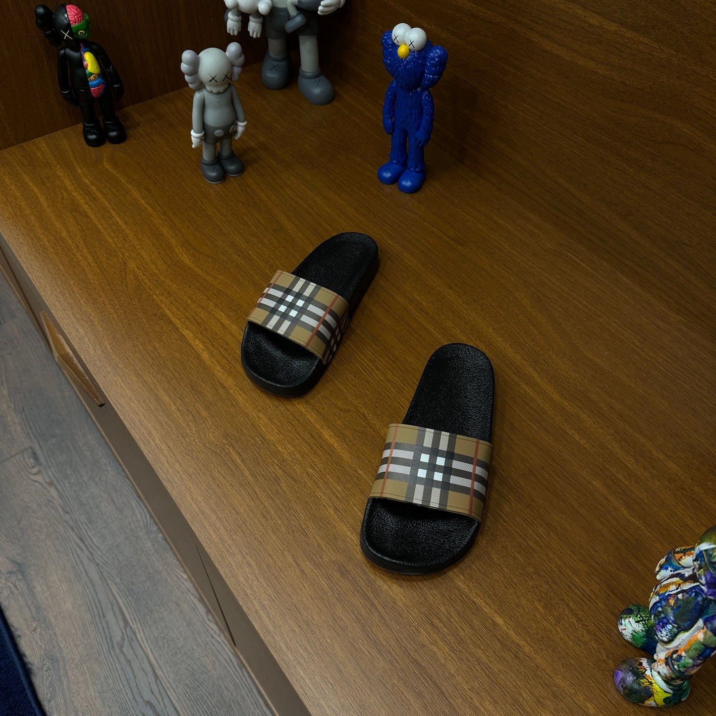 Burberry Terlik Siyah