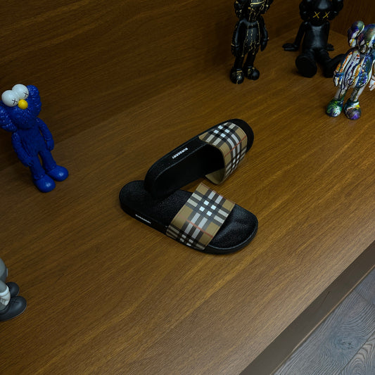 Burberry Terlik Siyah