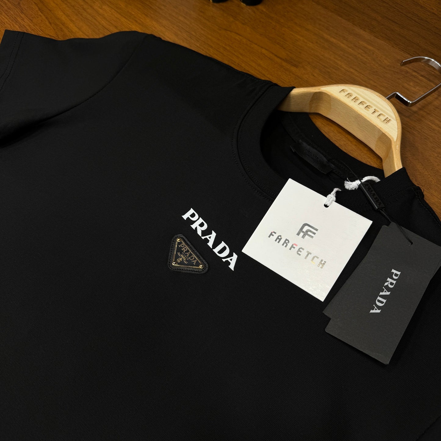 Pr!da Göğüs Logo T-SH!rt Siyah